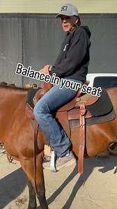 ✅Improved communication with the horse: A balanced rider can subtly communicate their intentions through weight distribution and leg position, leading to a more responsive and harmonious partnership. ✅Enhanced comfort for both horse and rider: Proper biomechanics reduces unnecessary tension and strain on the rider’s body and the horse’s back. ✅Better performance in competition: A well-balanced rider with good biomechanics can execute maneuvers with greater accuracy and precision. #saddlefitter #