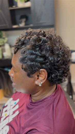 How to curl & style your pixie #pixiecut #shorthairstyles