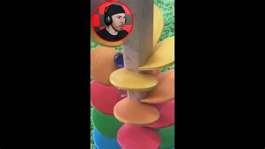 Oddly satisfying ASMR clips that engage the senses