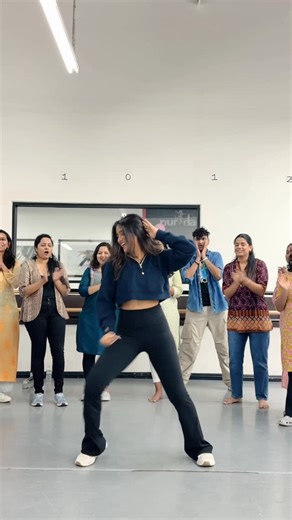 Pooja Venkatesh | BIJURIA ⚡️taught this fun beginner friendly Bollywood routine to my bay area fam today. My workshop Saturday’s are always so fun, filled... | Instagram