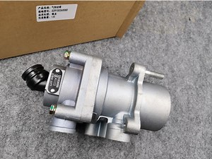 [Hot Item] Dz9100360080 81.52130.6239 Shacman Heavy Truck Delong F3000 X3000 Brake Master Valve Brake Master Cylinder
