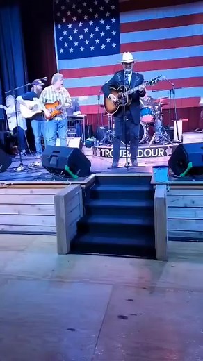 Traditional Pure Country Music With Johnny Miller Performs (Crazy Arms) | Johnny Miller