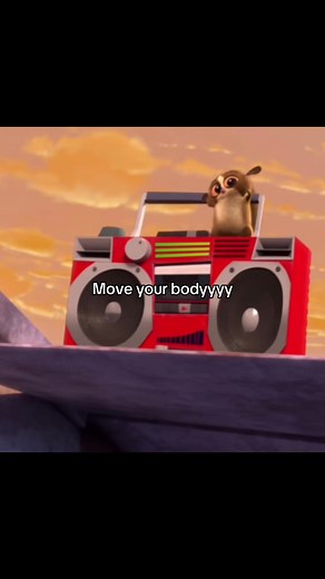 King Julien Dance: I Like to Move It Costume Vibe