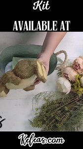 Get ready to wow your guests with the Boho Natural Easter Floral Arrangement Kit! 🌿🐰 This stunning, earthy design is perfect for Easter and beyond—blending soft neutrals with wild textures for that effortless boho charm! Whether you're decorating your home or selling your creations, this kit has everything you need to design this cute home decor for Easter! ✨ Supplies are LIMITED—don’t miss out! Grab yours NOW before they’re gone! 🛒 Order here 👉 https://www.keleas.com/product/boho-natural-ea