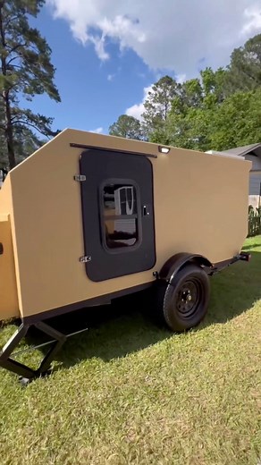 A HOME on 2 wheels. Okey Dokey @beerrunbus makes these. This is a 2024 model. Check them out! 🚐 It’s amazing what you can pack in a 5x8 container and it looks quite comfortable too. The price $14,500.It’s a powerfully equipped system. 400ah lithium batteries, 3000w Inverter and 200w of Solar. That alone is well worth the price. The tri-fold mattress turns into a cozy seating area. I know this mattress brand well. It is perfect! I don’t know about you but I’d consider this cozy cabin a starter h