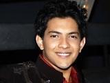Aditya Narayan - 50  songs sung by the singer - Page 1 of 6