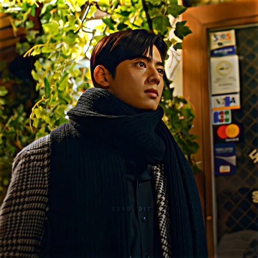 He held her like he was afraid to lose her forever 🥶True Beauty #trubeauty #kdrama #shorts #netflix