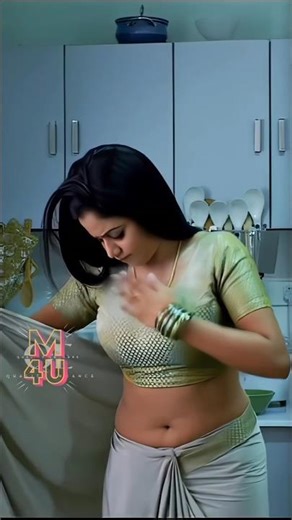 Shamna kasim Navel | Poorna Navel | Saree Navel Show |