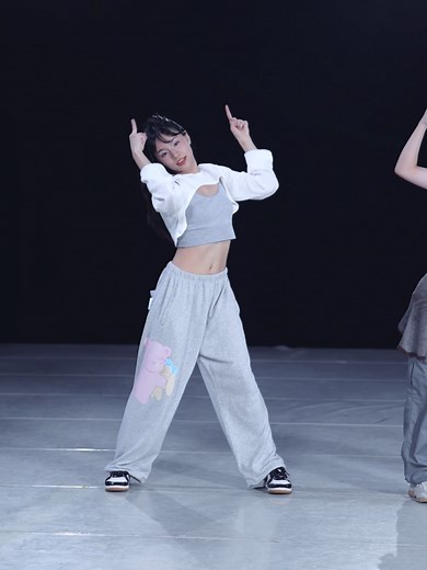 🐱 เธอแบบ sparkling ซะอย่างกับโซดา ✨ Sugar 'N Spice (SNS) - JELLO | DANCE PRACTICE [NICH FOCUS] 🎥 On YouTube Channel : SNS #NICH_SNS #SugarNSpice #SNS #JELLO #JELLOchallenge #SNS_JELLO_DebutSingle