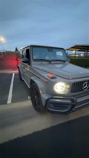 Imagínate ir al Mall en un súper auto 🚘 😮‍💨