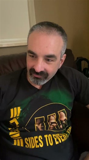 Dad guesses video game logos 18 🕹😂