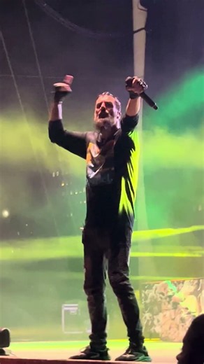 My curse Killswitch engage first night of 2026 tour #trending #concert #livemetal #viral #metalcore