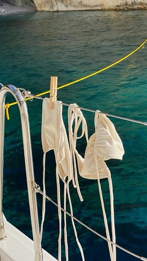 Batch | Party Planning App for Groups on Instagram: "Type A brides rejoice 壟 Looking for insta-worthy bachelorette party decor without the stress? Book your setup with hundreds of party packages in 50+ cities on Batch 睊 Link in bio to browse in bachelorette hotspots like Scottsdale, Nashville and Charleston!  credit/permission: @kleamxo • • • #bacheloretteparty #bachelorettedecorations #instaworthydecor #birthdayparty"