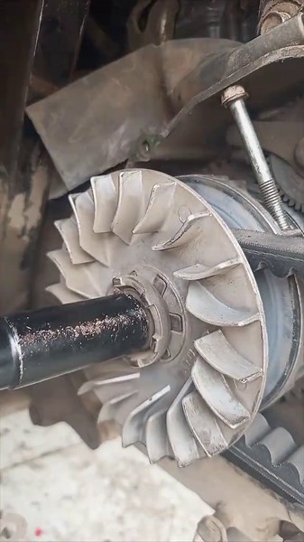Effective Mechanic Tricks for Opening the Crankshaft Nut