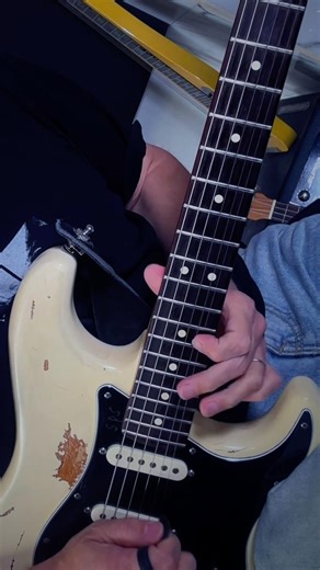 G Minor Groove Solo 🎸