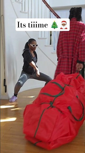 christmas up next right ?! #familychristmas #christmaswrapping #vlogmas #couplescomedy #FYP