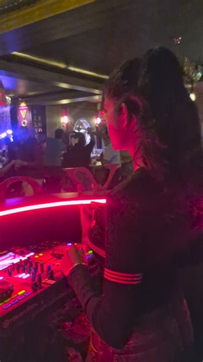 DJ ELFAA on Instagram: "SALSA FEVER #DJElfa #SalsaNight #VoilaSalsaNight #SalsaWithElfa #ElfaOnTheDecks"