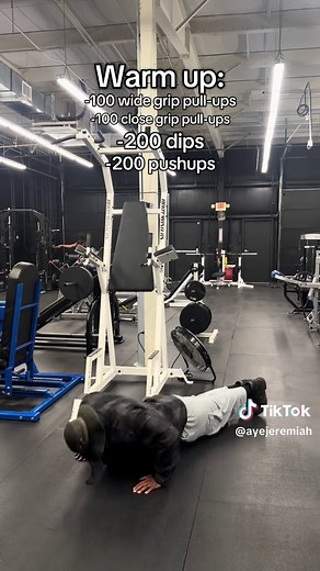 Complete Back Day Workout: Pull-ups, Rows & More