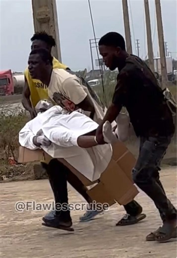 Shocking Dead Body Prank That Will Make You Laugh