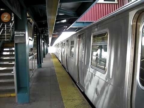 R143 L Train Leaving Broadway Junction