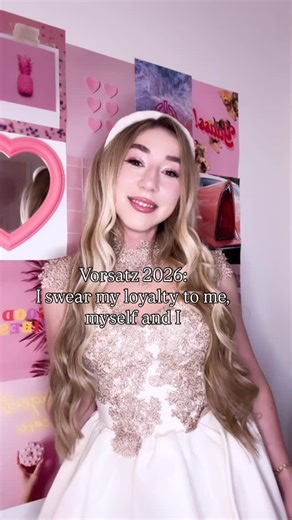 Rebekah Wing - Youtuber💕 on Instagram: "Wenn ihr euch auf jemanden verlassen könnt dann 100% auf jeden Fall auf euch selbst 🎀 Ihr habt nur ein Leben und es ist keinesfalls egoistisch auch Mal an sich selbst zu denken. Lasst euch nicht ausnutzen und umgibt euch mit Menschen die eurer Energy matchen, ok?! 🥹🩷 Was ist euer Vorsatz für 2026? Habt ihr welche? 🎉 #2026 #neujahresvorsätze #mantra"