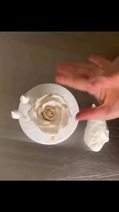 29K views · 651 reactions | Gum Paste Rose••••••#gumpaste #gumpasteflowers #sugarflowers #sugarflower #sugarflowerart #artsugar #cake #cakes #cakedecorator #cakedesign #cakedecorating | Garden Sugar Flowers | Facebook