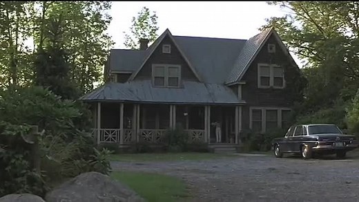 What Lies Beneath 2000