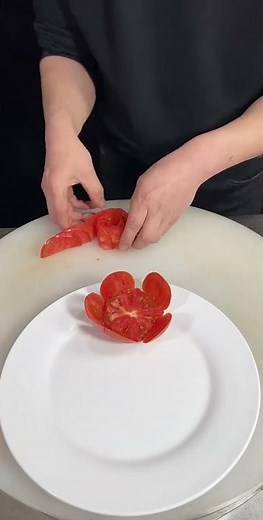 Tomato rose flower shape Kuaishou account
