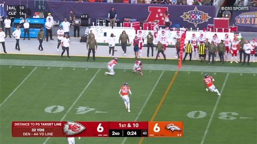 Patrick Mahomes Zips Sideline Pass to Hollywood Brown for 13-yard Gain