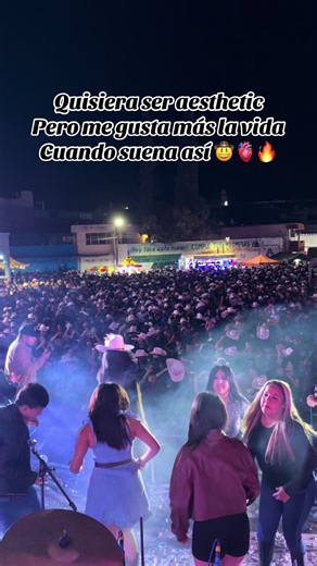 Disfruta de la música con Banda Vallejo