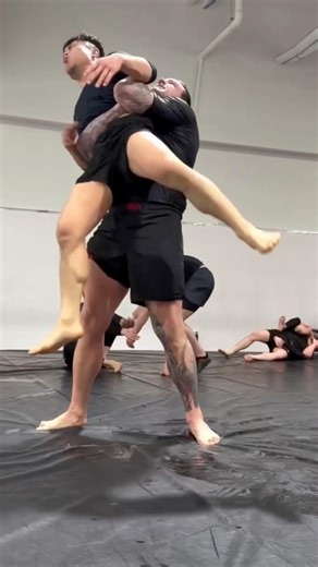 Does this work? 🤔••#bjj #jiujitsu #rnc #ufcbjj #ufc