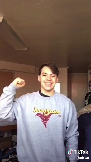 🚩🚩🚩… #uiowa #hawkeyes #universityofiowa #ope