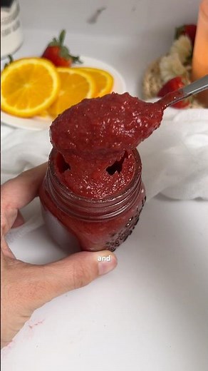 No-sugar added strawberry jam substitute