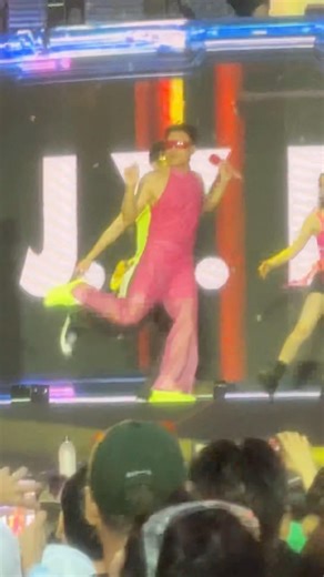 250704 J.Y. Park She Was Pretty 1 Waterbomb