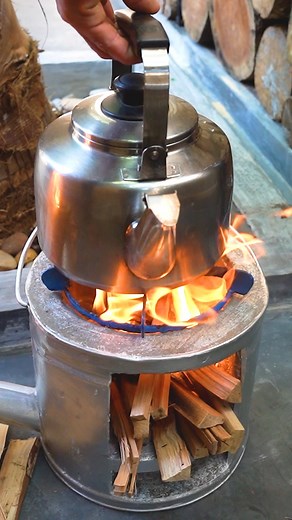 Awesome Twin Stove to Think with Your Old Buckets 😍♻✅ | Random Crafts