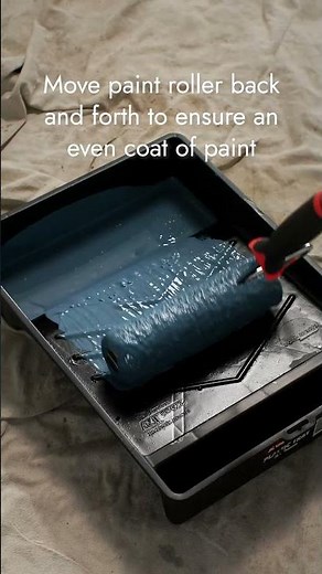 How to load a paint roller | Dulux