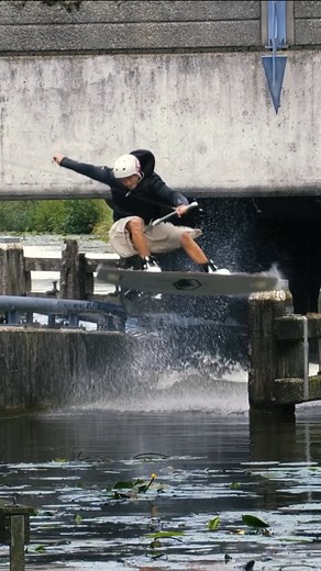 1K views · 47 reactions | @matty_muncey  "What did you think would happen!" est en ligne !!! RDV sur la page Youtube @wakeboardstreetjam ! Lien dans leur BIO FONCEZ !!!. #wakeboarding | Handle Wake Magazine | Facebook