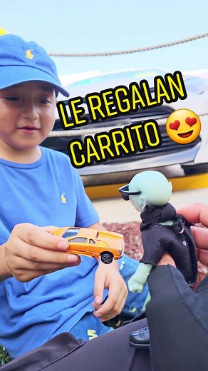 Marcianito Receives a Toy Car as a Gift in Tampico | Yoshi Drawing