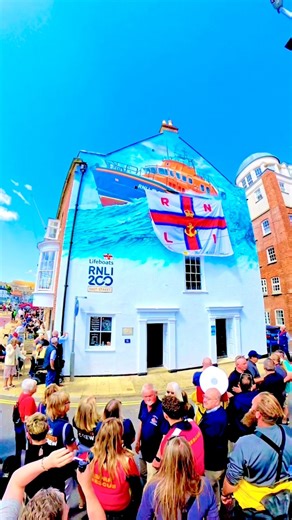 What a year it’s been in Weymouth and Portland! 🎉 From sunny beach days to live music, festivals, harbour moments and everything in between… 2025 has been full of memories, smiles and good times 💛 Here’s to even more fun, adventures and seaside magic in 2026 🌊✨ Roll on the new year! #LoveWeymouth #WeAreWeymouthTM #ThisIsWeymouth #Weymouth #Portland #SeasideLife #JurassicCoast #CoastalVibes #GoodTimesAhead | Loving Weymouth & Portland