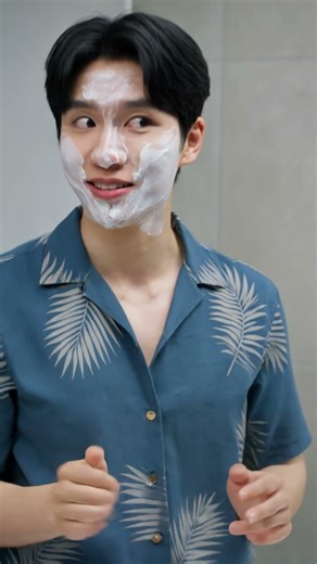 He Put THIS on His Face and Instantly Regretted It... 😱 #kpopdemonhunters #funny #rumi