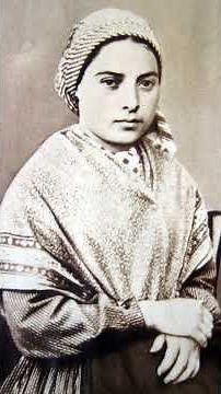 Le 16 avril 1879, Bernadette Soubirous meurt à l'âge 35 ans.