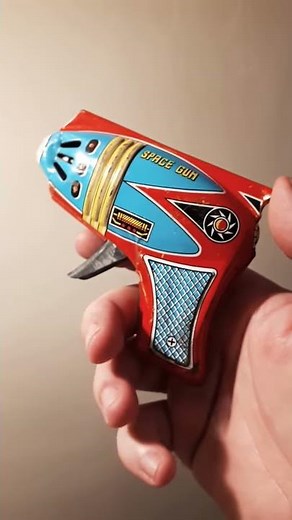 Shudo Space Gun vintage tin toy made in Japan with sparking action #zap