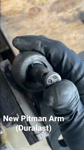 How to tell if your Pitman arm is worn vs new pitman arm for 03 Silverado 1500 4x4