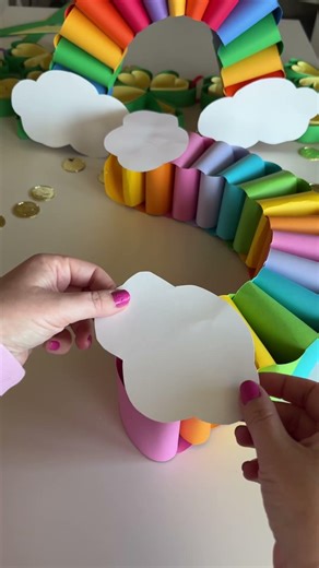 Rainbow and st Patrick’s day garland #stpatricksday #stpatricksdaydecor #homeschool #classdecor