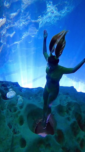 Unique Underwater Moonwalk Experience