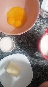 @Aceaată este prajitura Raffaello din video,dar cantitate dublă, în loc de nucă de cocos puteți pune mac! Dacă dublați rețeta, coaceți două foi separat,una cu nucă de cocos și una cu mac, evident că trebuie să dublați și crema!!!@ | Gătim cu spor