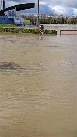 inondation Loire Stade