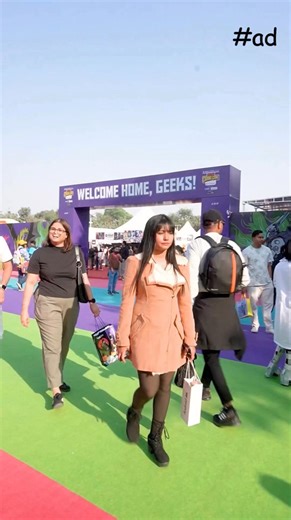 Exploring Android Land at Comic-con . #ComicCon #AndroidLand #TeamAndroid #Ad | Google