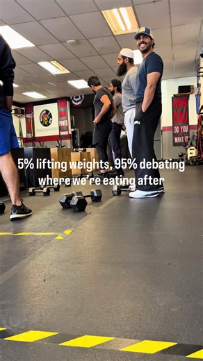 Light Gym Sessions with Friends and Humor