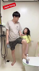 1.6M views · 34K reactions | DAD AN CHILD SHOWER FUNNY VIDEO #DadAndDauther #funnyvideo #fbreels #reelsvideo #FBPage #jaylofurog | Jaylo Furog | Facebook